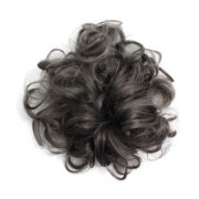 Levantamiento de cabello de bollo desordenado con pelo artificial rizado - gris oscuro