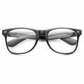 Gafas Wayfarer clásicas con lentes transparentes